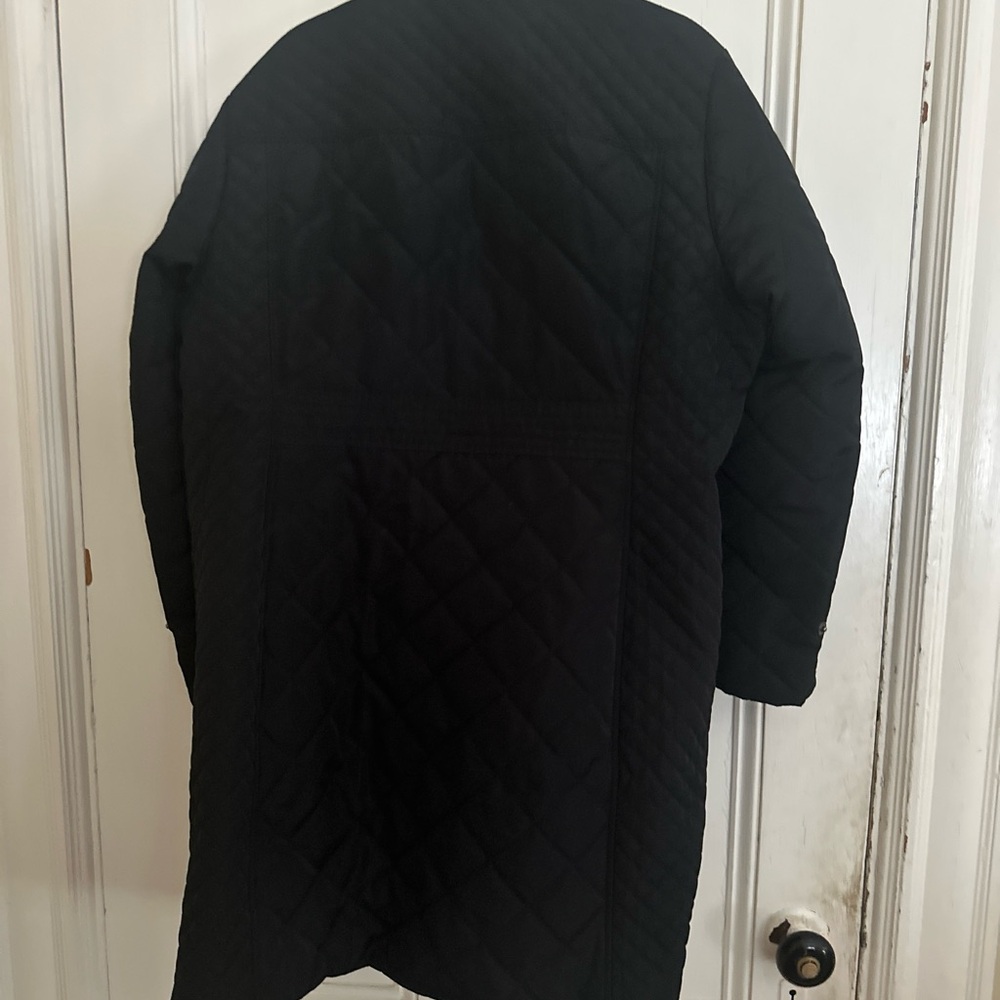 Lands' End Black Women’s Quilted Knee Length Barn Coat with Velvet Trim. - Picture 2 of 7
